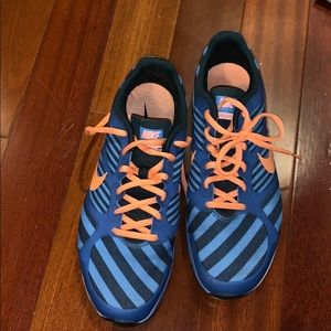 Nike women’s sneakers